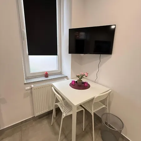 Schoenes Zimmer-2 Stuttgart-mitte Homestay Stuttgart