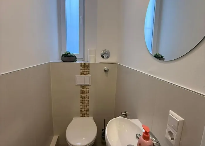 Schoenes Zimmer-2 Stuttgart-mitte Privat bolig