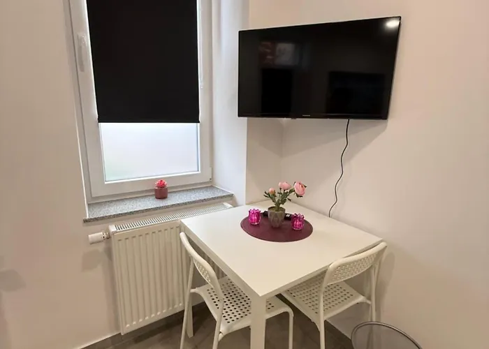 Schoenes Zimmer-2 Stuttgart-mitte Quarto em Acomodações Particulares Estugarda