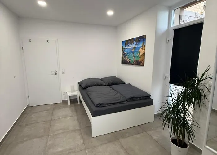 Schönes Zimmer-2 In Stuttgart-mitte Privatunterkunft *